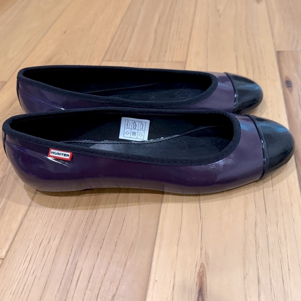 Hunter Original Ballet Flat – Dark Plum with Black Cap Toe